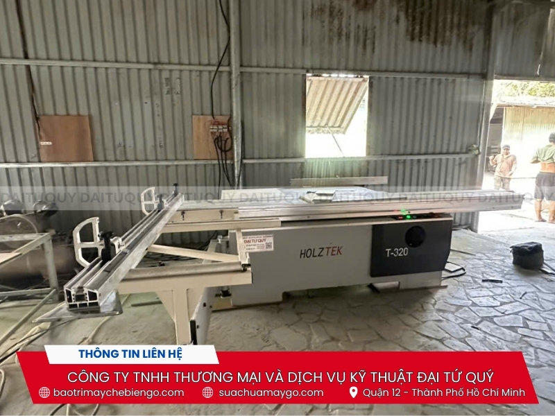 Bàn giao máy cưa bàn trượt T320 cho xưởng gỗ Trường Lưu