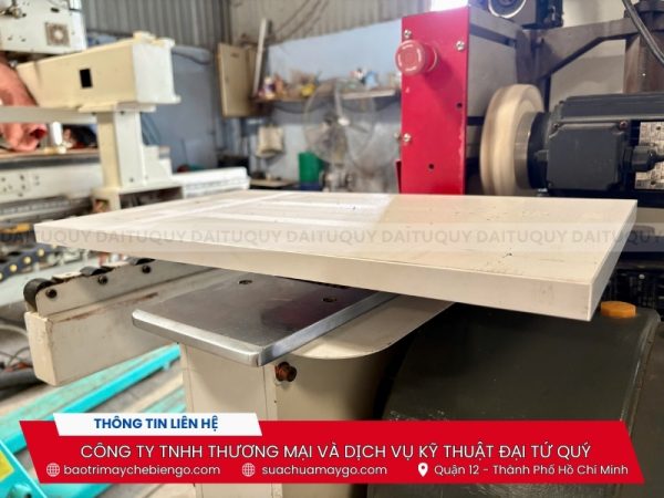 may-dan-canh-6-chuc-nang-rj608-da-qua-su-dung-3 Máy dán cạnh 6 chức năng RJ-608 đã qua sử dụng