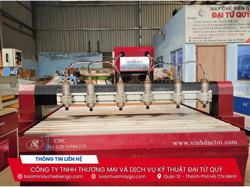 may-cnc-duc-khac-go-6-dau-da-qua-su-dung Máy cnc đục khắc gỗ 6 đầu đã qua sử dụng